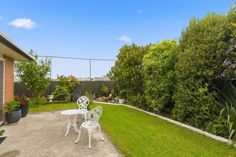 Photo of property in 63 Weraroa Road, Levin, 5510