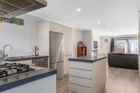 Photo of property in 19/9u Surrey Street, Tawa, Wellington, 5028