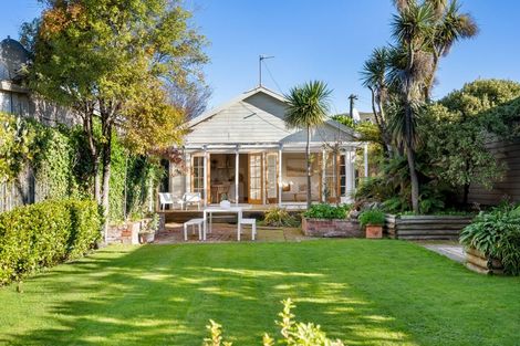 Photo of property in 65 Wiggins Street, Sumner, Christchurch, 8081