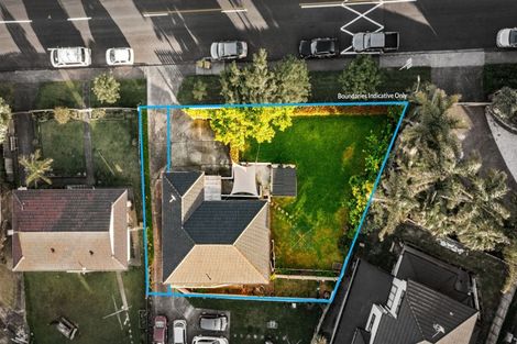 Photo of property in 4 Gallony Avenue, Massey, Auckland, 0614