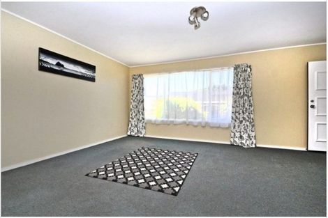 Photo of property in 67 Titirangi Road, New Lynn, Auckland, 0600