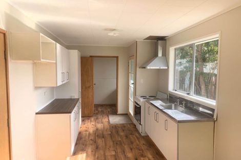 Photo of property in 5 Topliss Drive, Northcross, Auckland, 0632