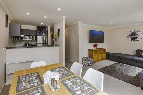 Photo of property in 20 Chapel Road, Flat Bush, Auckland, 2019