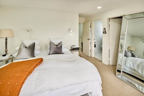 Photo of property in 130u3 Oriental Parade, Oriental Bay, Wellington, 6011