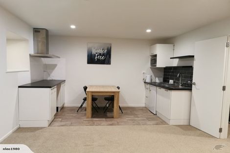 Photo of property in 28 Staincross Street, Green Bay, Auckland, 0604