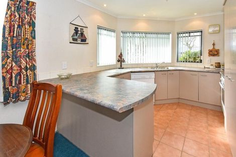 Photo of property in 7 Oakwood Place, Pukekohe, 2120