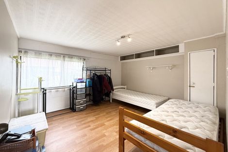 Photo of property in 2/19 Ciprian Place, Henderson, Auckland, 0612