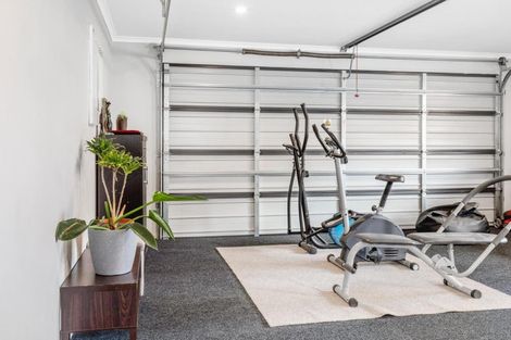 Photo of property in 2 Shearwater Lane, Whitby, Porirua, 5024