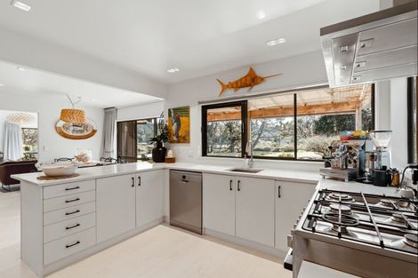 Photo of property in 323 Point Wells Road, Point Wells, Warkworth, 0986