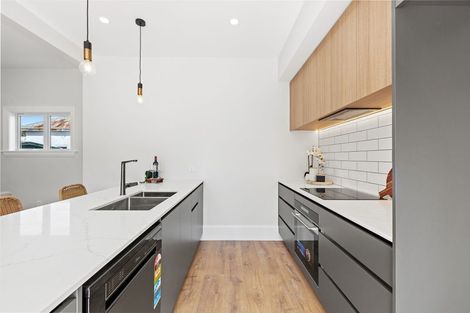 Photo of property in 33 Petrie Street, Richmond, Christchurch, 8013