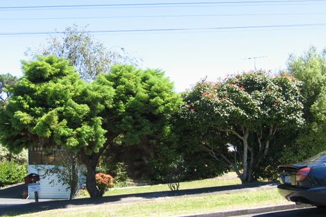 Photo of property in 11 Wernham Place, Northcote, Auckland, 0626