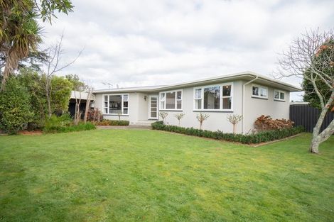 Photo of property in 2 Purnell Court, Awapuni, Palmerston North, 4412