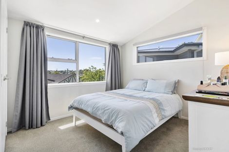 Photo of property in 20u6 Glanmire Road, Newlands, Wellington, 6037