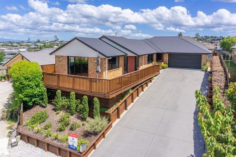 Photo of property in 13 Hadrians Way, Nawton, Hamilton, 3200