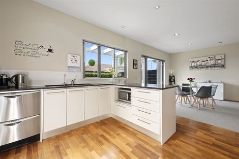 Photo of property in 140 Gills Road, Albany Heights, Auckland, 0632
