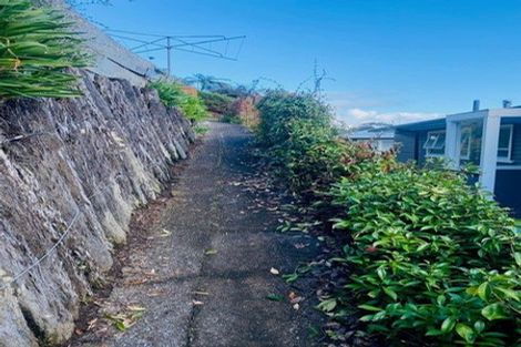 Photo of property in 18 Whakawhiti Street, Marfell, New Plymouth, 4310