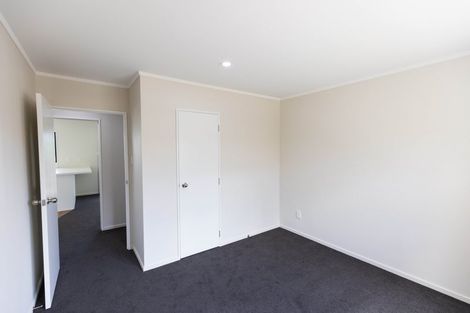 Photo of property in 21 Logan Way, Kelvin Grove, Palmerston North, 4414