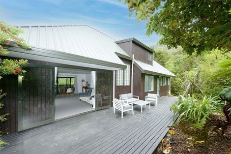 Photo of property in 16 Zephyr Terrace, Governors Bay, 8971