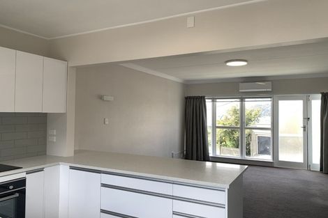Photo of property in 76a Thompson Street, Mount Cook, Wellington, 6011