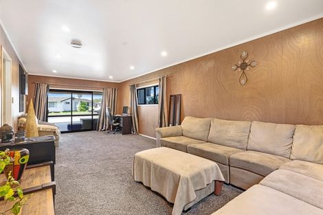 Photo of property in 1 Bata Place, Pomare, Rotorua, 3015