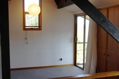 Photo of property in 21 Kakariki Grove, Waikanae, 5036