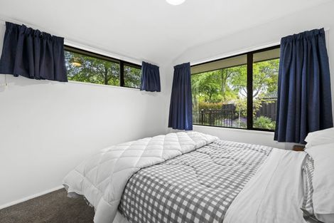 Photo of property in 5 Villa Grove, Ilam, Christchurch, 8041