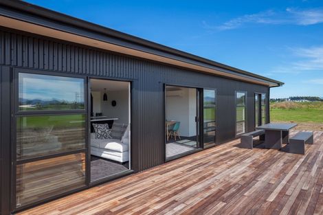 Photo of property in 28 Hardings Road, Riverlands, Blenheim, 7274