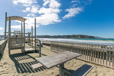 Photo of property in 200f6 Onepu Road, Lyall Bay, Wellington, 6022