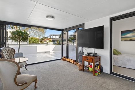Photo of property in 2/2 Sixth Avenue, Tauranga, 3110