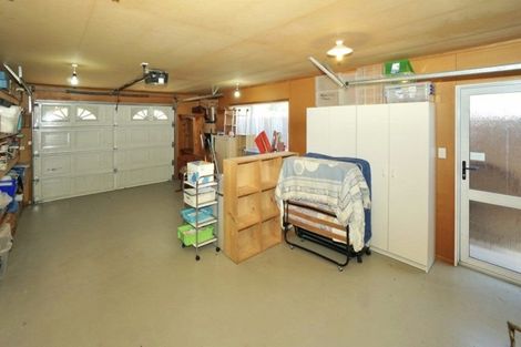 Photo of property in 16 Randell Place, Te Puke, 3119