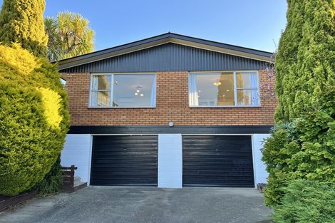 Photo of property in 12 Parkview Place, Avonhead, Christchurch, 8042