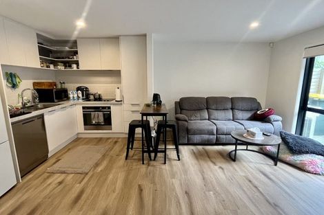 Photo of property in 7 Maraeariki Avenue, Orewa, 0931