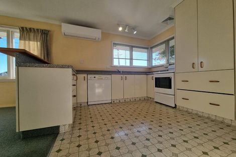 Photo of property in 12 Clouston Street, Saint Martins, Christchurch, 8022