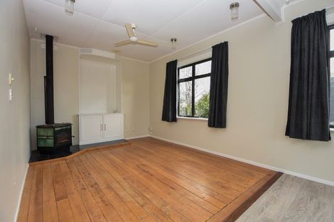 Photo of property in 142 Upper Plain Road, Masterton, 5810