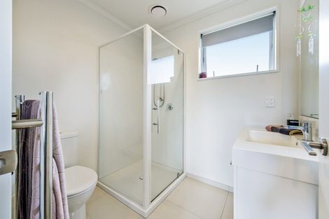 Photo of property in 33 Chandler Way, Rolleston, 7615