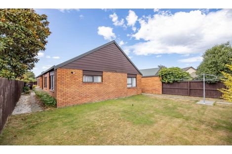 Photo of property in 9 Elsom Lane, Avonhead, Christchurch, 8042