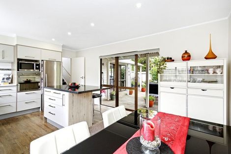 Photo of property in 2/44 Randwick Crescent, Moera, Lower Hutt, 5010