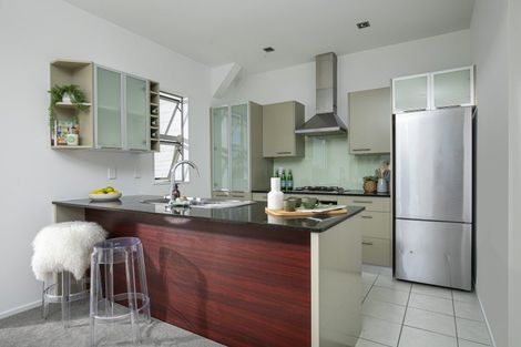 Photo of property in 12/40 Scarlet Oak Drive, Schnapper Rock, Auckland, 0632