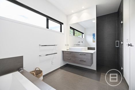 Photo of property in 12 Highfield Ridge, Wanaka, 9305