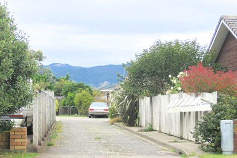 Photo of property in 6a College Drive, Paraparaumu, 5032