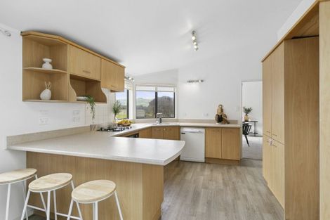 Photo of property in 68a Peterhouse Street, Tawa, Wellington, 5028