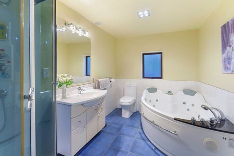 Photo of property in 428 Te Moana Road, Waikanae, 5036