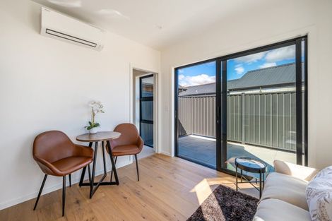 Photo of property in 6 Simpson Crescent, Wanaka, 9305