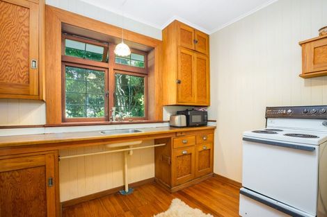 Photo of property in 15 Pingau Street, Paekakariki, 5034