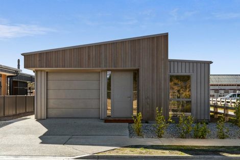 Photo of property in 146 Burdon Loop, Lake Hawea, 9382