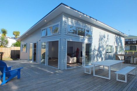 Photo of property in 420a Whangaparaoa Road, Stanmore Bay, Whangaparaoa, 0932