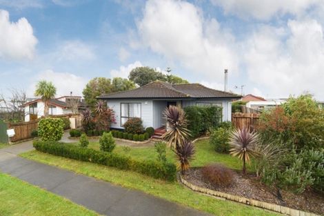 Photo of property in 8 Colonial Place, Kelvin Grove, Palmerston North, 4414