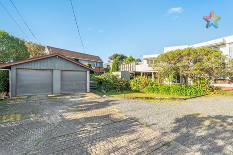 Photo of property in 17 Nathan Avenue, Paraparaumu Beach, Paraparaumu, 5032