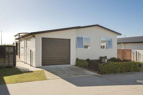 Photo of property in 215/11 Kamahi Crescent, Papamoa Beach, Papamoa, 3118