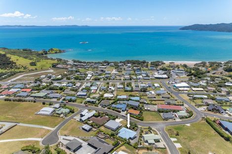 Photo of property in 4 Torsby Road, Coopers Beach, 0420